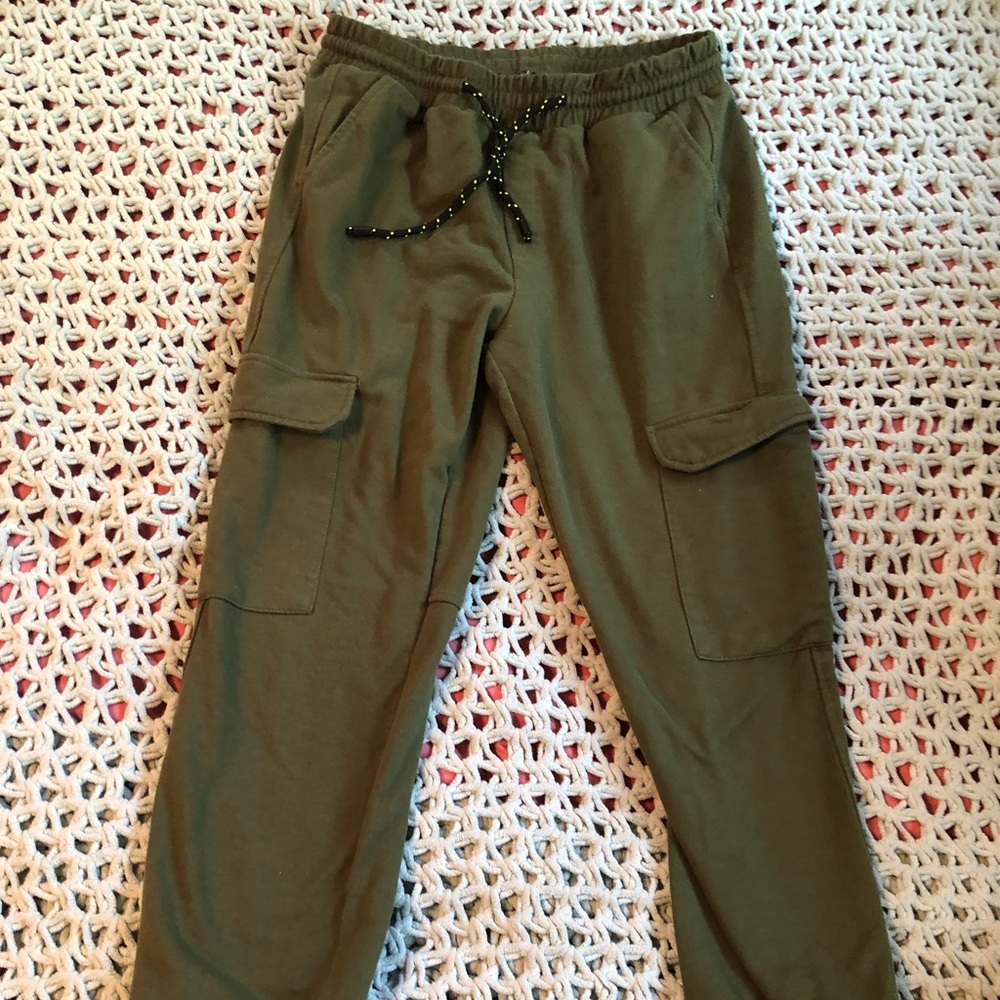 ARMY GREEN JOGGERS